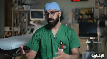 استشاري يوقف نزيفًا حادًا لشريانه مريض بساعتين بعد عملية جراحية